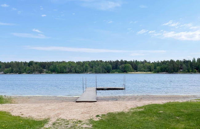 4 Person Holiday Home in Hallstavik - Foto 13