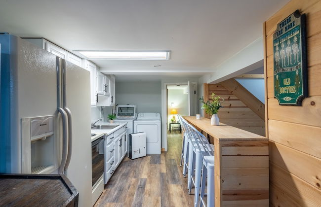 Sasa by Avantstay Deck Fire Pit Near Lake - Photo 24