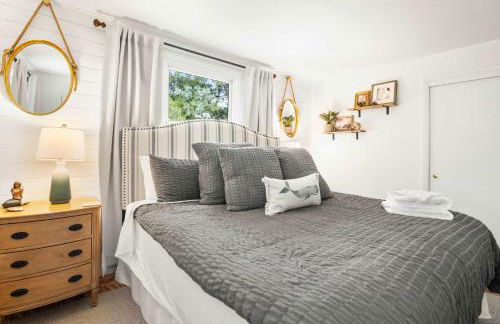 Newly Updated Home Close to Beaches - Foto 14