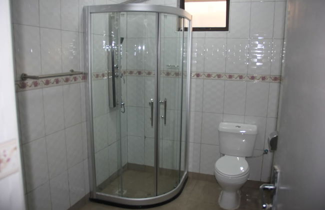 Hope's Apartments - Photo 11