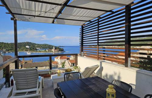 Casa Poquita Vis (Vis town center, seaview terrace) - Photo 2