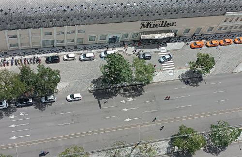 Apt Aconchegante Centro Civico Frente Shop Mueller - Foto 22