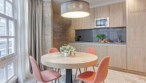 Metropolitan Boutique - Photo 2