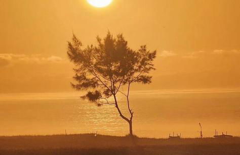 Casa em Itaipuaçu com piscina e 3 qtos - Foto 10