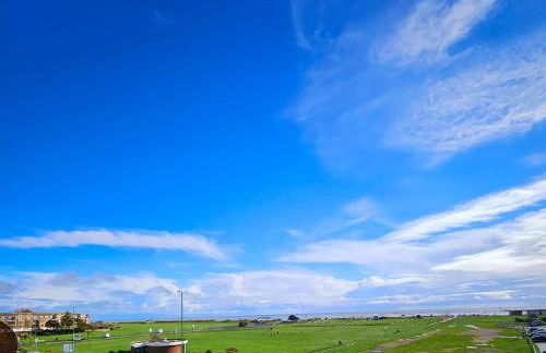 Seaview 2 bedroom apartment - Foto 7