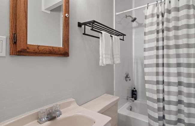 Robinson Cabin 3 Bedroom Cabin by RedAwning - Foto 24