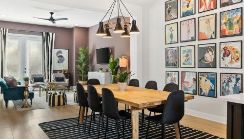 Upscale Townhome 3 miles to Downtown with 2 Car Garage - Foto 2