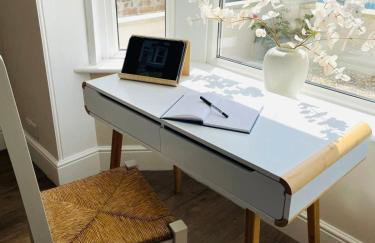 Brand New Cosy Cowes Cottage , 3 Bedroom, Sleeps 5 - Foto 15