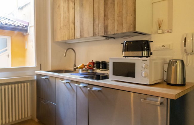 Lovely Studio D'azeglio - Photo 10