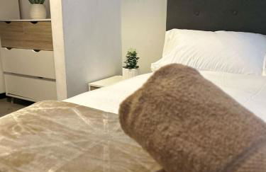 Spacious Central Manchester Apartment - Next To AO Arena & Picadilly Station - Local Attractions - Free Parking - Foto 23