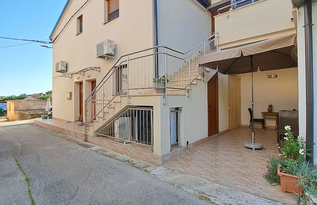 Studio Leo Apartment - Photo 36