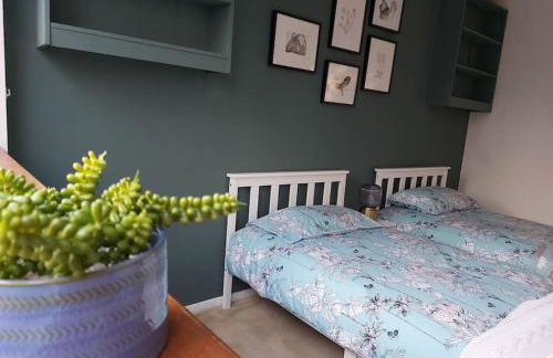 2 bed flat, Bounds Green, Piccadilly line, London N11 - Foto 1