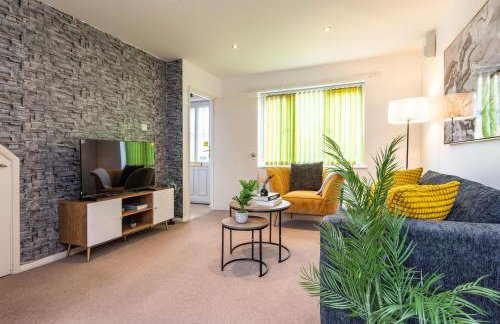 Comfortable 3-Bedroom House with Private Driveway in Bedford - Foto 1