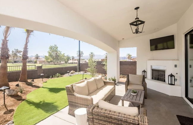 Vanderpump Rules Lake Havasu Luxury Villa w Pool - Photo 16