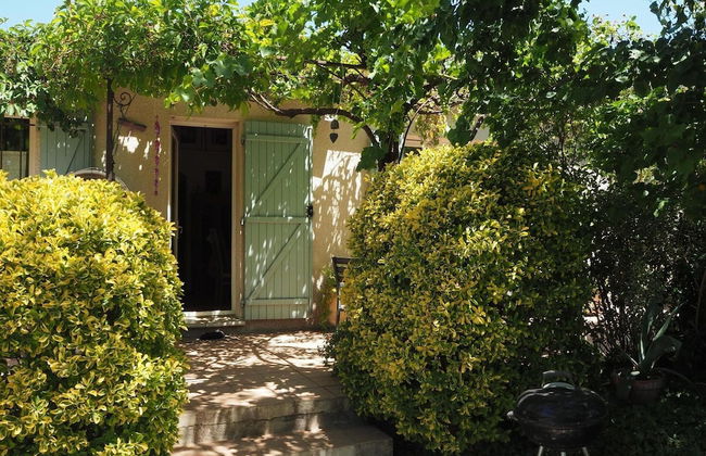 Cozy Vacation House With Pool, Vernegues - Foto 24