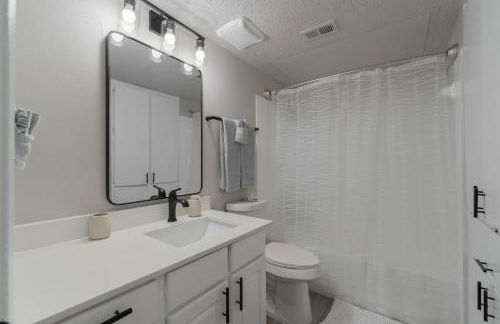 The Landry 257 Spacious and Cozy 1 Bedroom 1bth - Foto 17