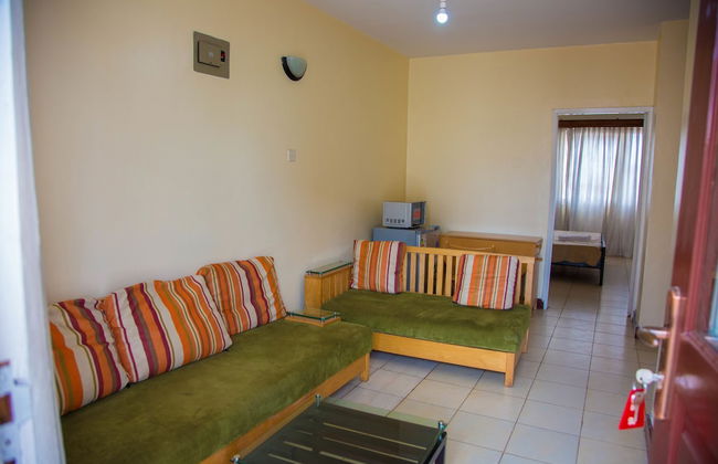 Shumuk Hotel and Apartments - Photo 1