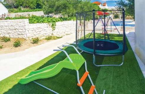 10 Bedroom Beautiful Home In Kucice - Foto 61