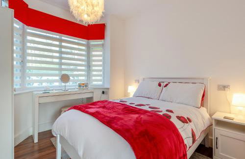 The Laurels - Photo 9