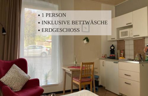 Haus Krabbe Apartments, zentral gelegen zwischen Bremerhaven und Cuxhaven, Hunde kostenfrei willkommen, hauseigene kostenfreie Parkplätze, Unterstellmöglichkeit für Fahrräder und E-Bikes - Foto 6