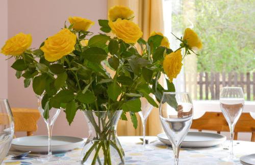 Eagles Gate Lodge - Photo 9