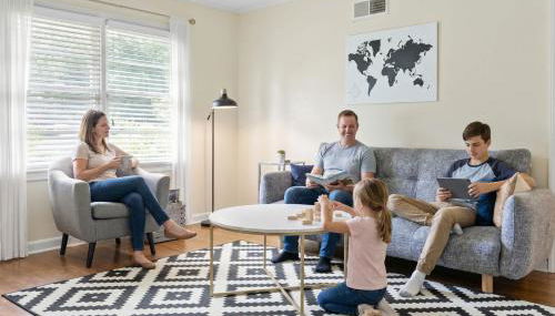 Modern Memphis Retreat - Sleeps 7 - Fireplace - Foto 2