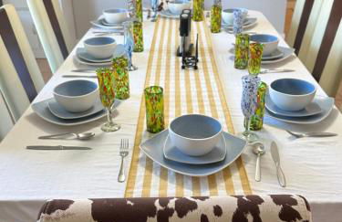 South Florida Spacious Oasis 4BR Retreat with 2 King Beds, Amazing Pool, near Beaches - Photo 31