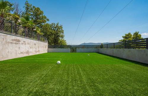 Villa Florinda with Pool and Prime Location near Split - Photo 9