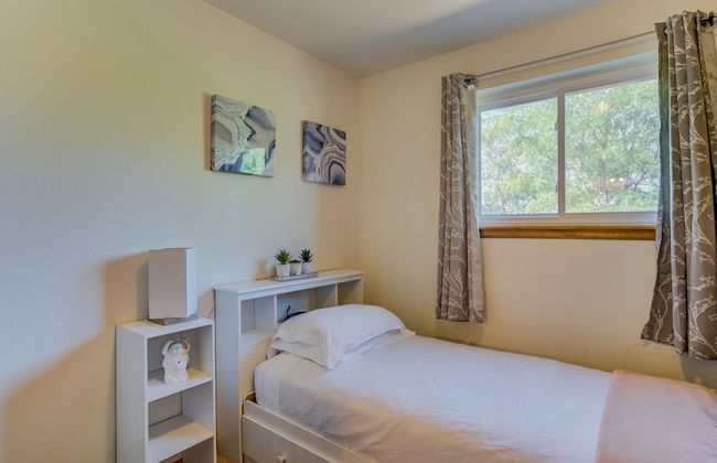 4 BR Country Home in Suburbs W/trails & Parks - Foto 6