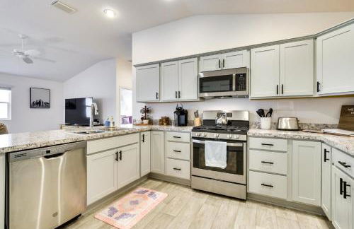 The Villages Home with Golf Cart and Community Pools! - Foto 11