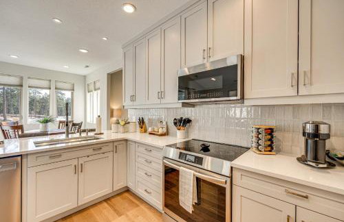 Trail Access On-Site! Wooded Colorado Springs Gem - Foto 5