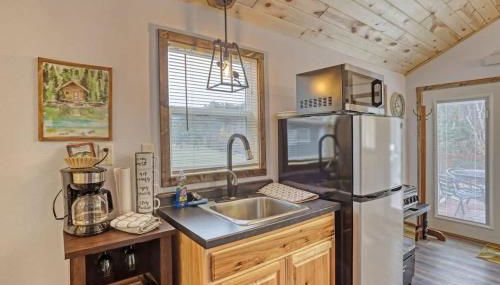 Cozy Creekside Retreat - Foto 4