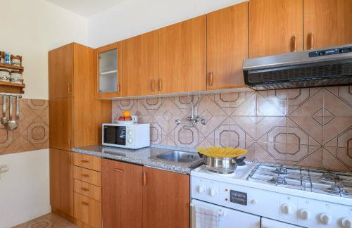 Apartment MARIO - veliki stan za odmor - terasa- vrt - bazen - pogled more, izoliran - Photo 11