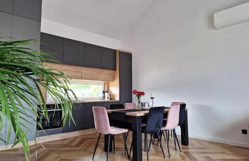 Nowoczesny wypoczynek - dom blisko jeziora i lasu - Foto 7