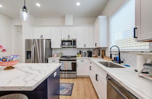 3BD Central Stay | BBQ, Games & Backyard Fun - Foto 24