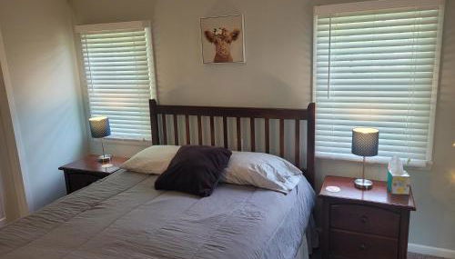 The Lily Pad on Benzie Blvd - Super Cute! - Foto 5