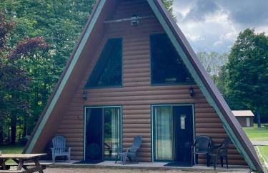 Cedar Cove Cabin 5 - Foto 1