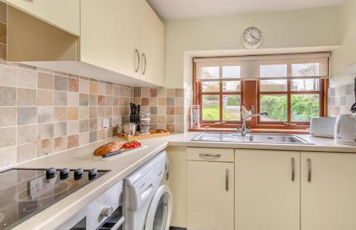 2 Bed in Trefin 94123 - Foto 8