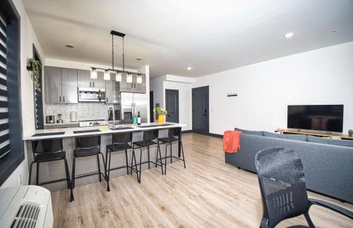 Great Location-20 Mins to NYC-Free Indoor Parking - Foto 2