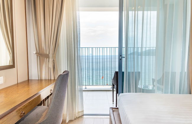 LYN Panorama Beachfront Studio - Foto 7