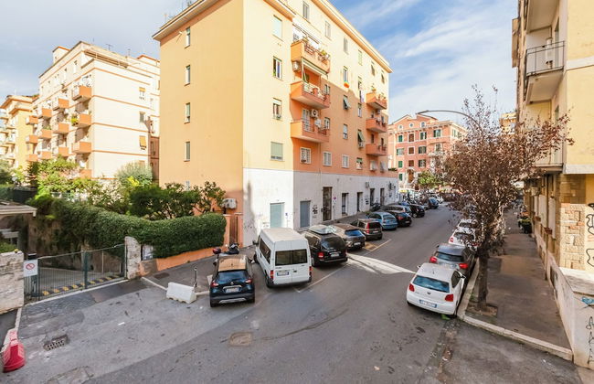 Cozy 2-Bedroom Flat with Balcony - Foto 47