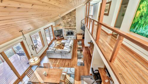 Mountain house w/ stunning views & gourmet kitchen - Foto 1