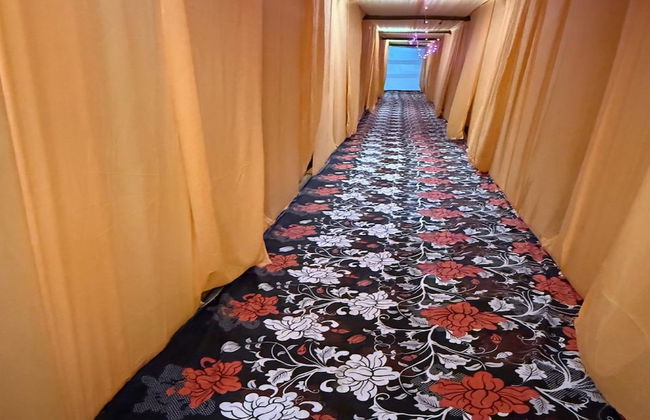 Arail Tent City Kumbh Cottage - Foto 24