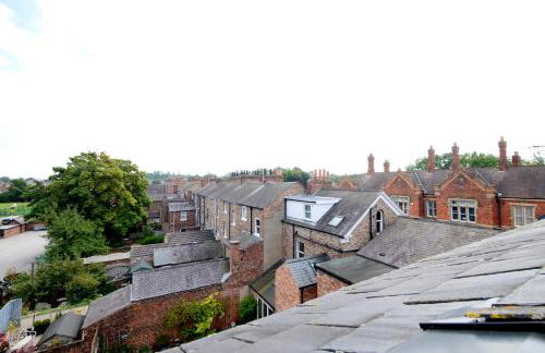 Apartment 11 Bluebridge with Free Parking - Photo 25