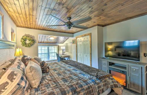 Otto Home with Fire Pit, Tree House and Hot Tub! - Foto 16