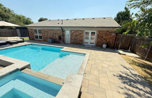 DFW Oasis with Pool and Hot Tub - Photo 32