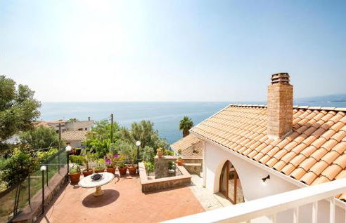 Amazing Home In Staletti With Wifi - Foto 24