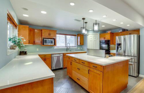 6 Mi to Dtwn Garland Group Getaway with Pool Access - Foto 3