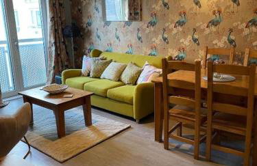 Light & bright, centrally located apartment - Foto 1