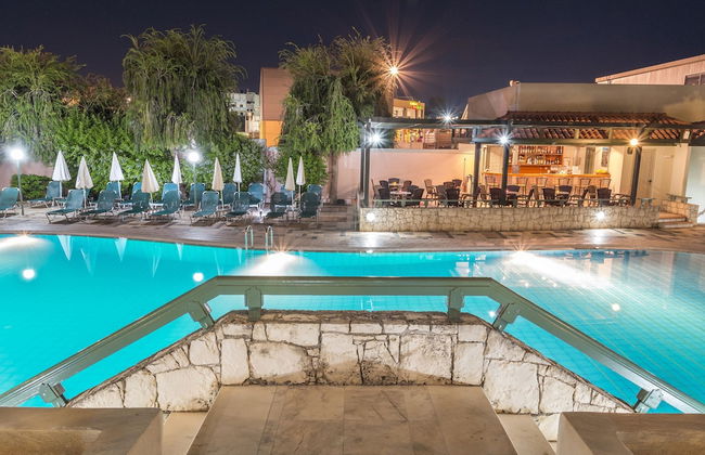 Lotus Hotel Apartments - Photo 46